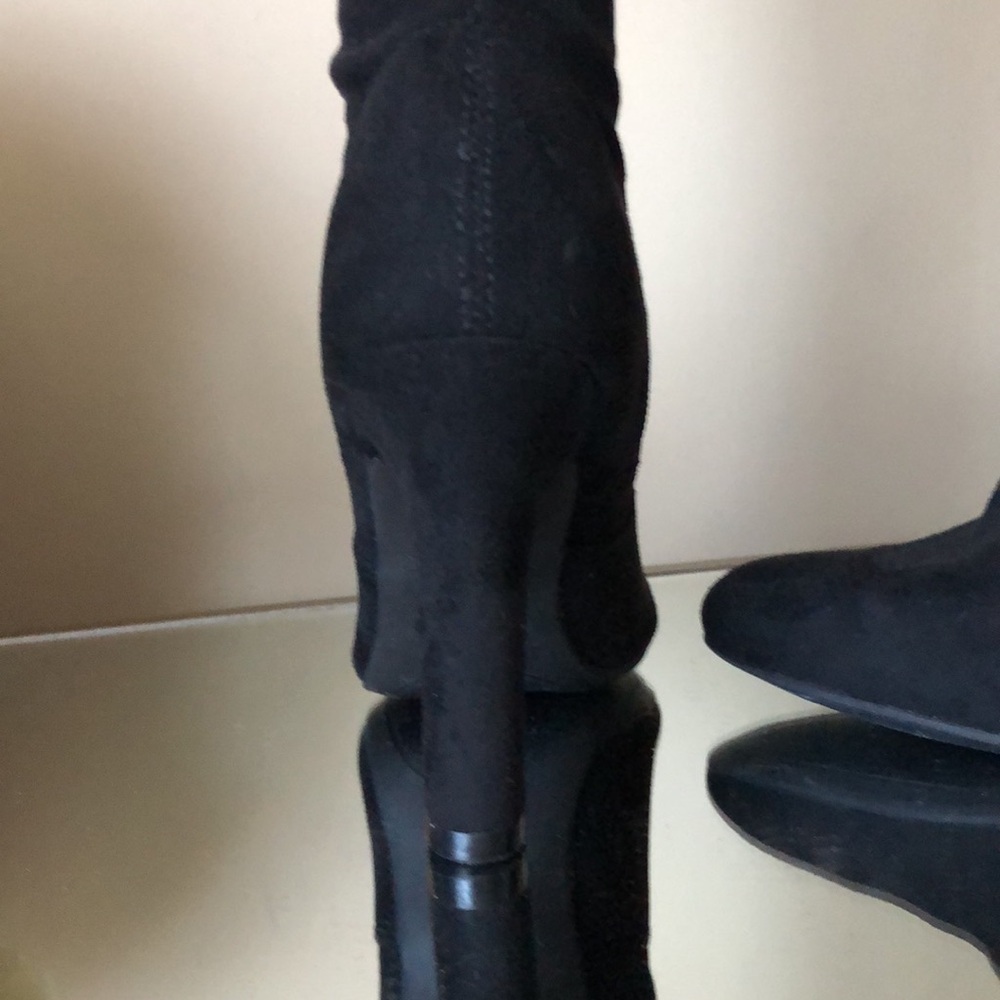 New UNISA Black Over the Knee 4” Heeled Boots - Picture 6 of 14